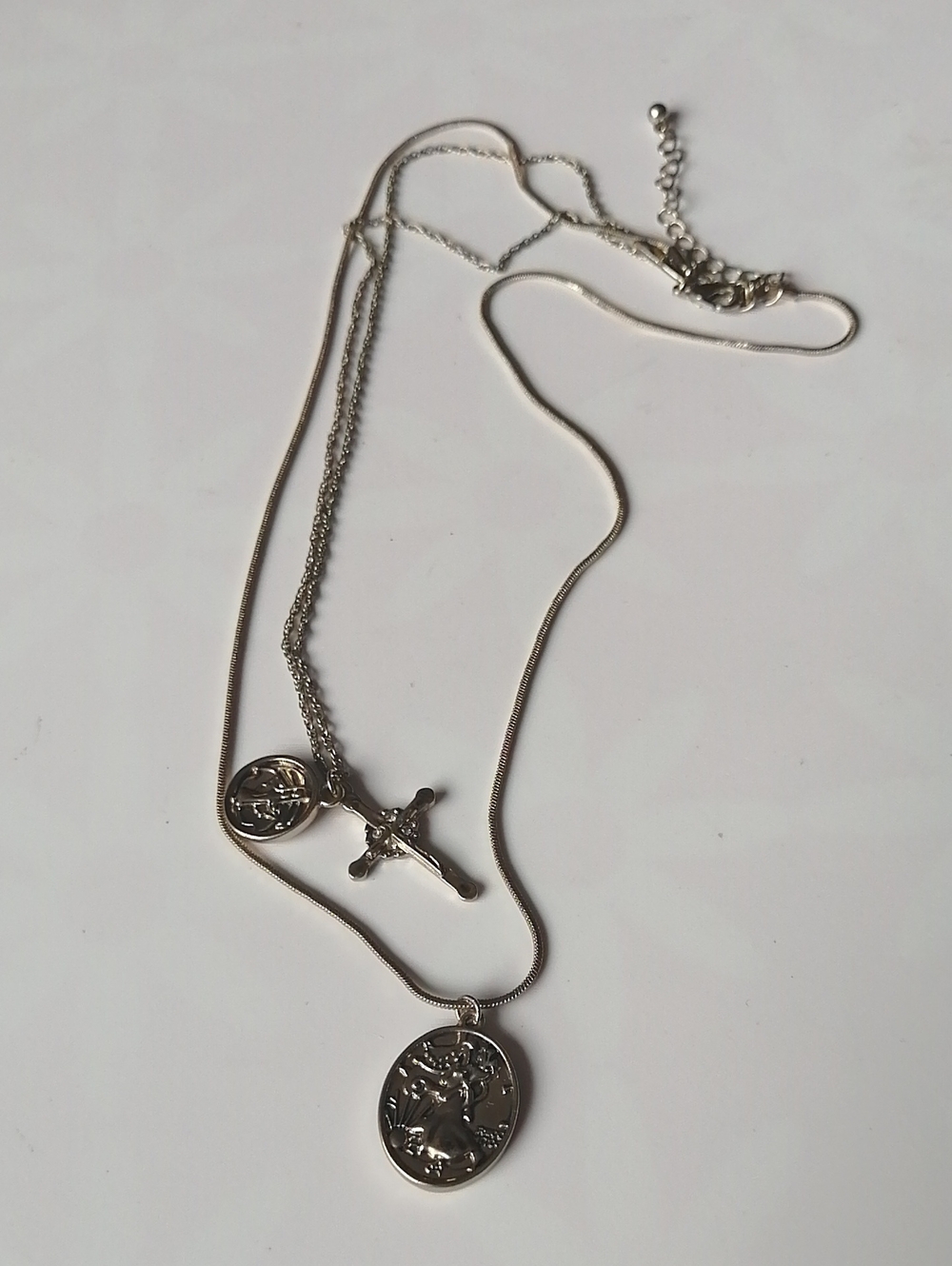Freedom Layered Silver Religious Coin Pendant Necklace Set - Picture 2 of 10